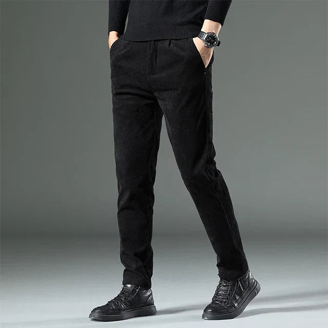 Levoire | Pantalons en velours Noir