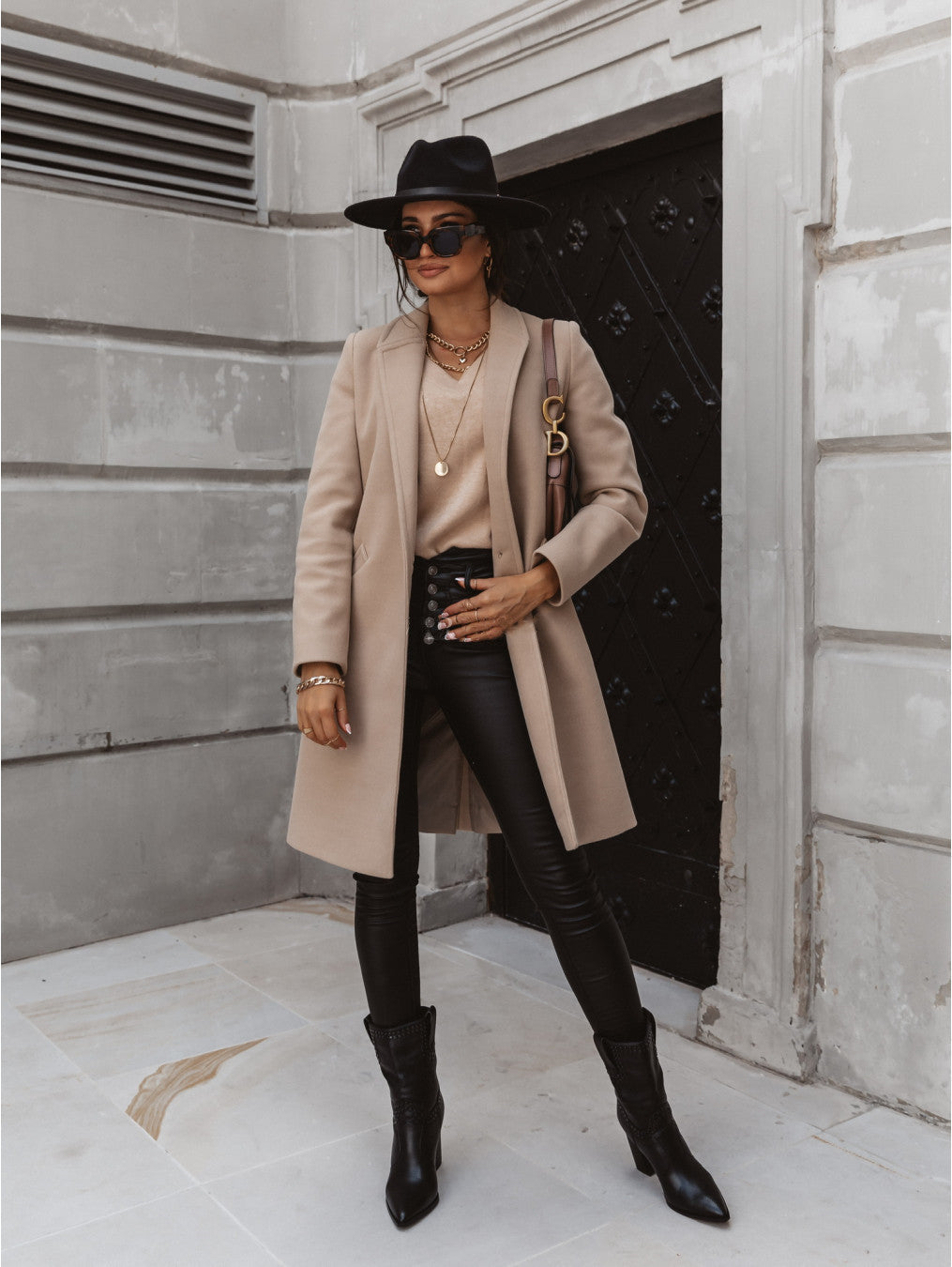 Levoire Long Manteau avec Revers et Bouton