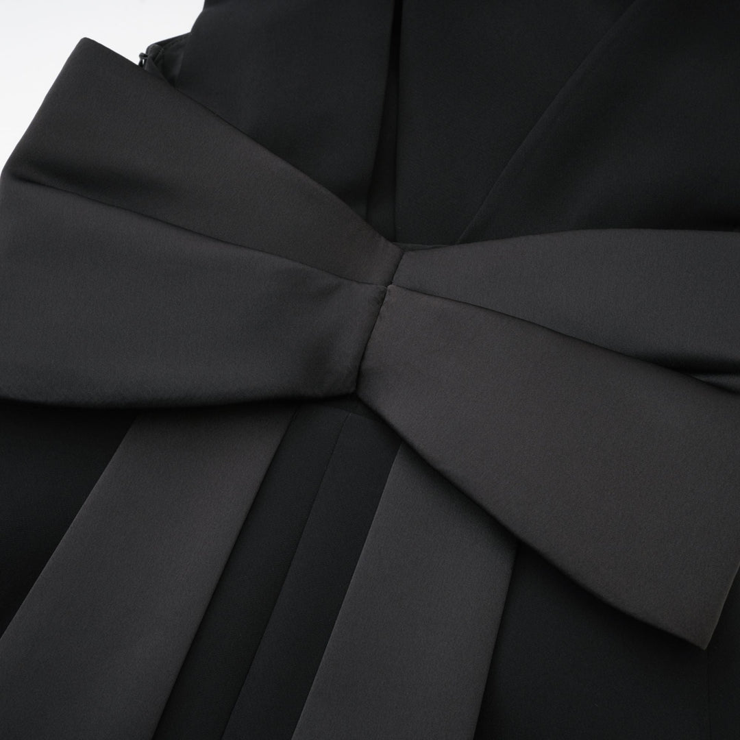 Levoire | Robe Mini À Noeud Surdimensionnée Noire