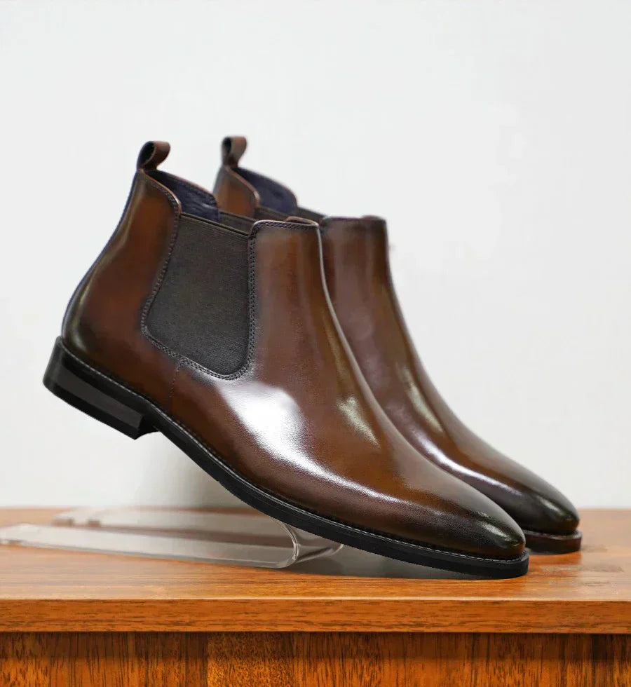 Levoire | Bottes en cuir avec une coupe moderne Braun