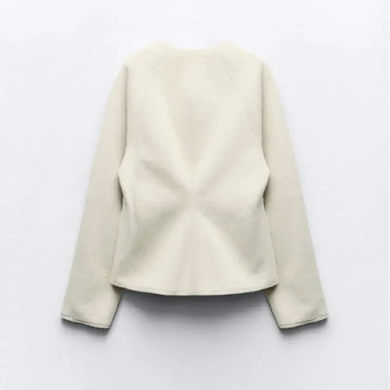 Levoire | Chic Boucle Coat For Cool Seasons