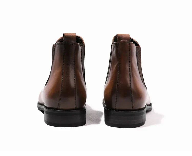 Levoire | Bottes en cuir avec une coupe moderne
