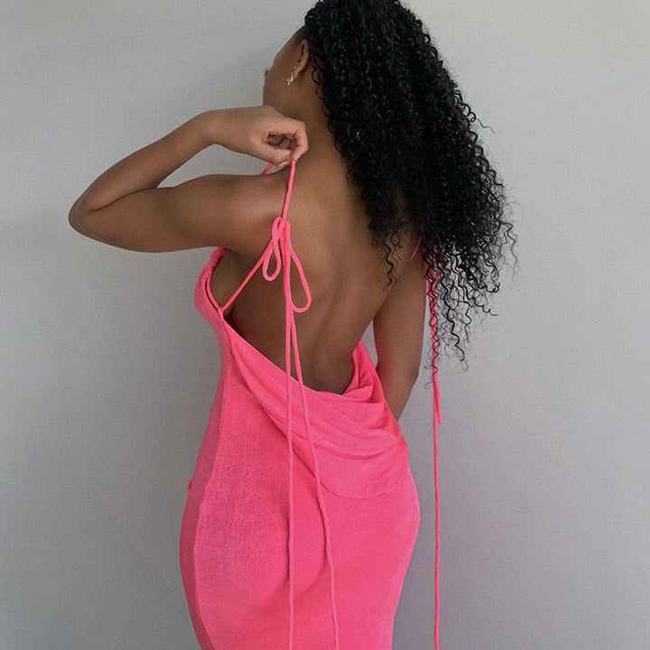 Levoire | Robe Décolleté Dans Le Dos Faites Une Magnifique Entrée Et Départ