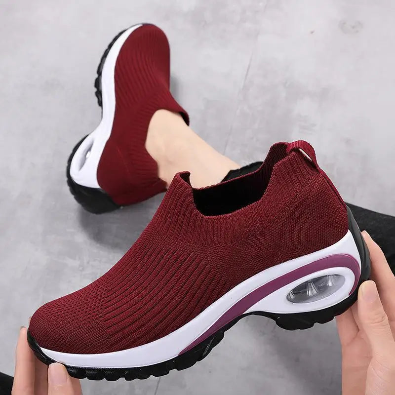 Levoire | Élégant Femmes Sportif Slip On Baskets Wedge Semelle Vin Rouge