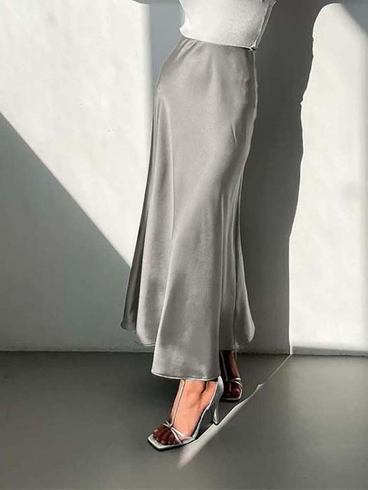 Levoire | La élégante jupe midi en satin Gris
