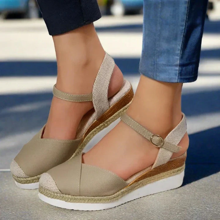 Levoire | Sandales Compensées Élégantes Et Confortables Pour Femmes Avec Boucle Khaki