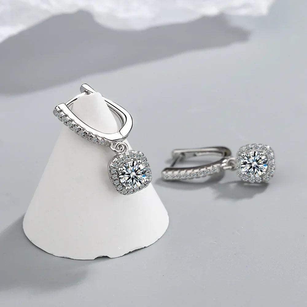Levoire | Boucles Huggie Moissanite