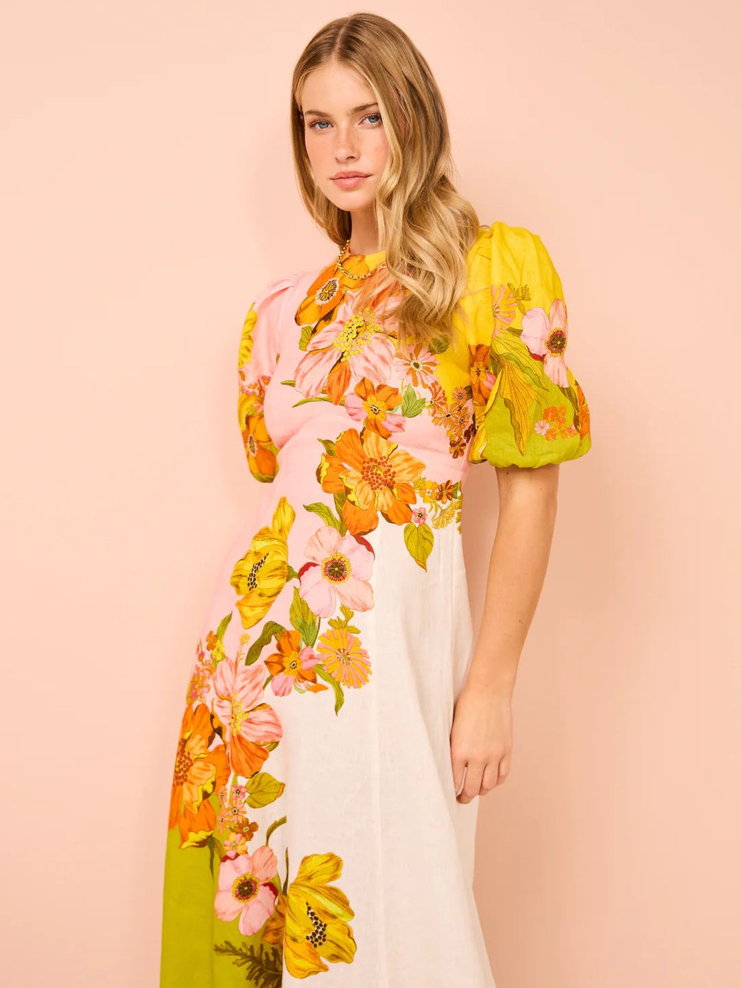 Levoire | Robe Midi Fleurie Tendance pour les Vacances