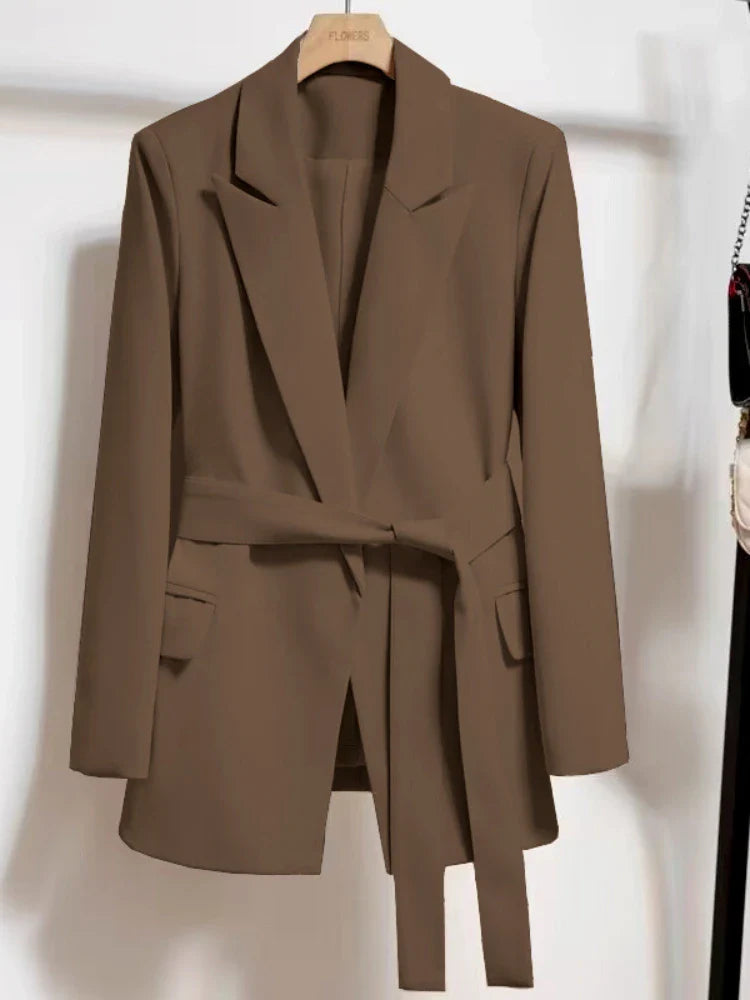 Levoire | Blazer Élégant Avec Ceinture Pour Un Look Moderne Marron foncé
