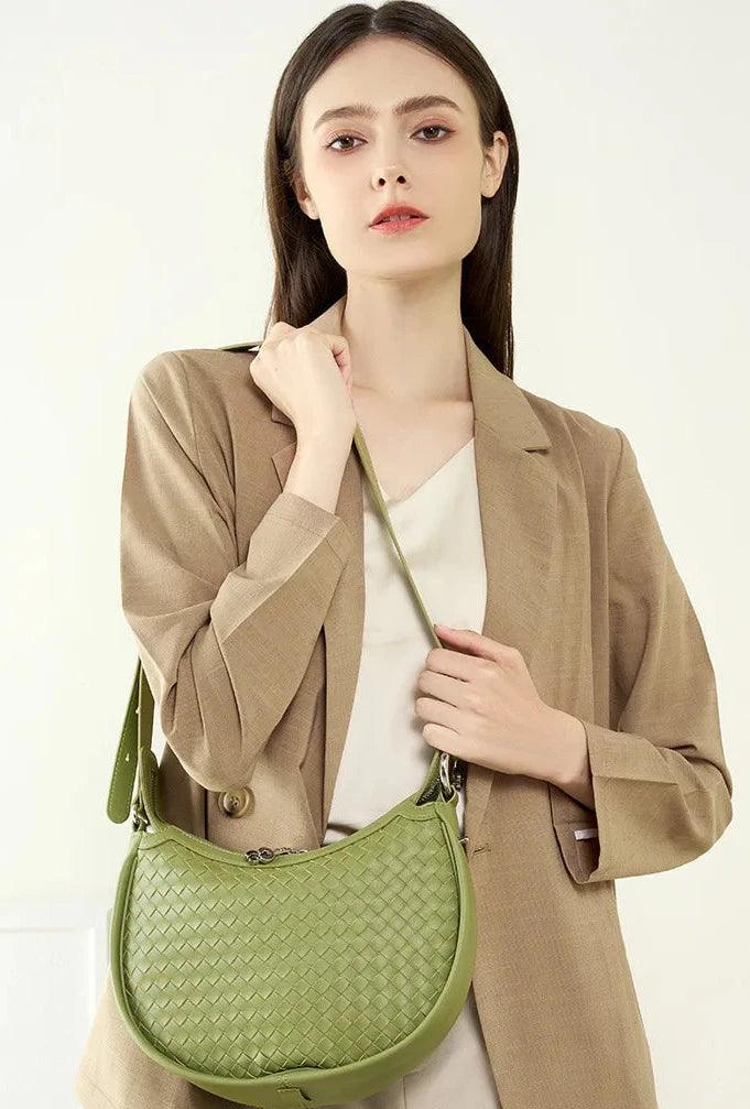 Levoire | Le Sac En Cuir En Croissant À Bandoulière