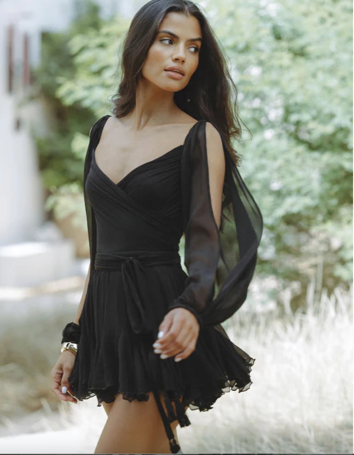 Levoire | Robe Levoire | Avec Des Manches Fluides Et Un Décolleté En V
