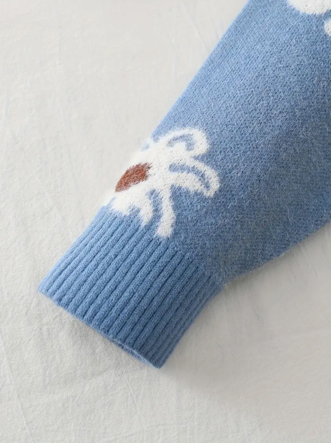 Levoire | Cardigan À Imprimé Floral À Manches Longues Et Décolleté En V Avec Boutons