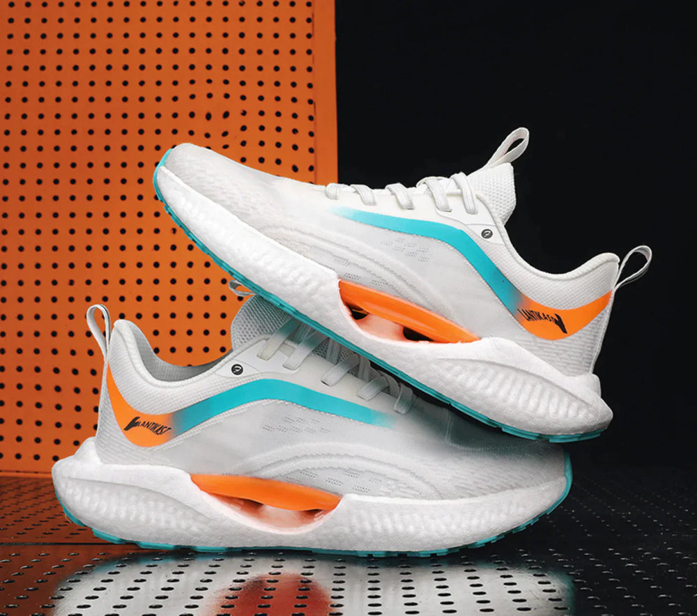 Levoire | Chaussures de course extrêmement légères Blanc Orange