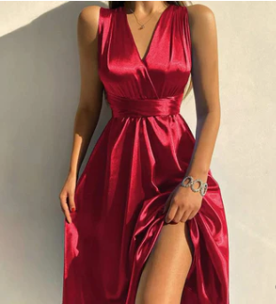 Levoire | Robe Maxi Mintrose, Simple, Sans Manches En Satin Rot