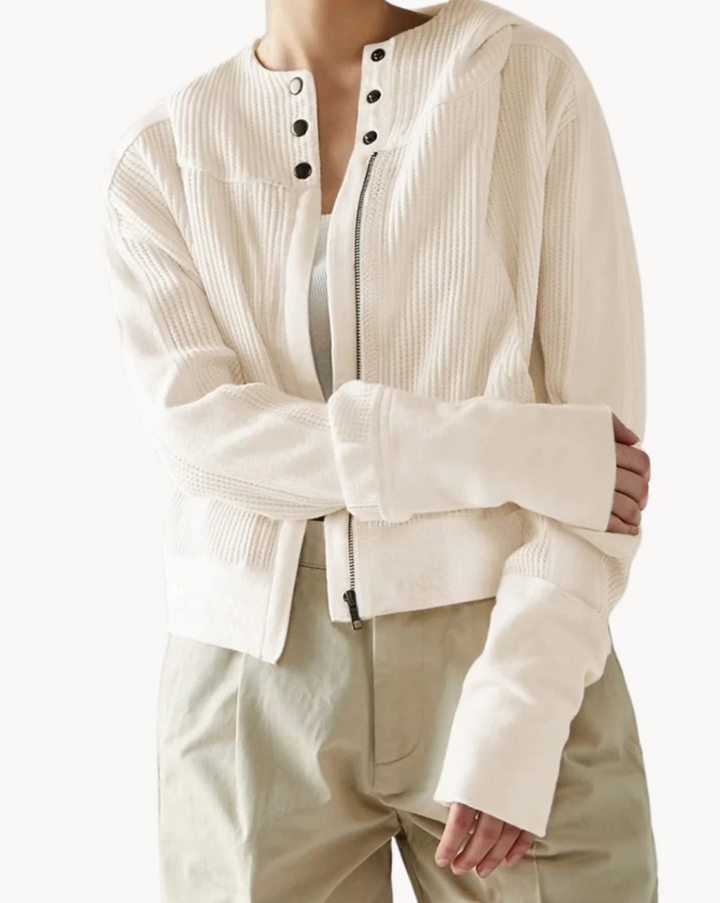 Levoire | Manteau Pour Femmes En Tissu Doux Et Luxueux Avec Poches Decoratives Beige