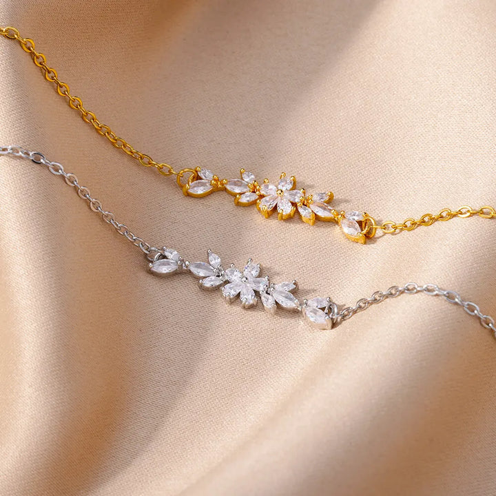Levoire | Bracelet Fleur En Zircon Doré