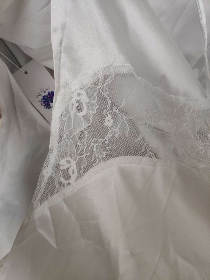 Levoire | Velours Manches Longues Off-Shoulder Midi Robes