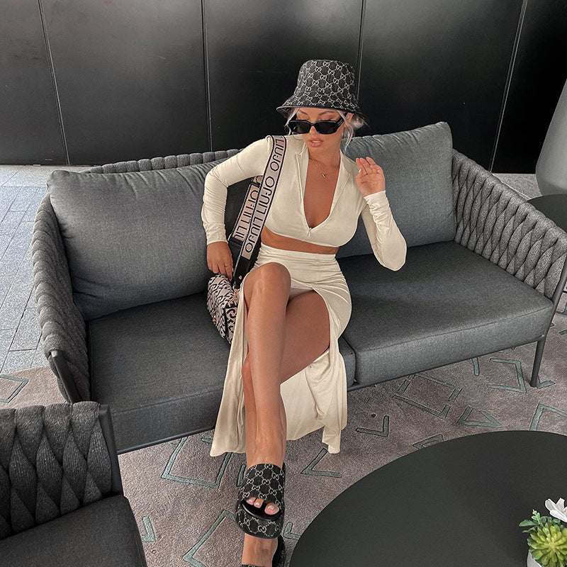 Levoire | Midi Dress With Long Sleeves And V Neck