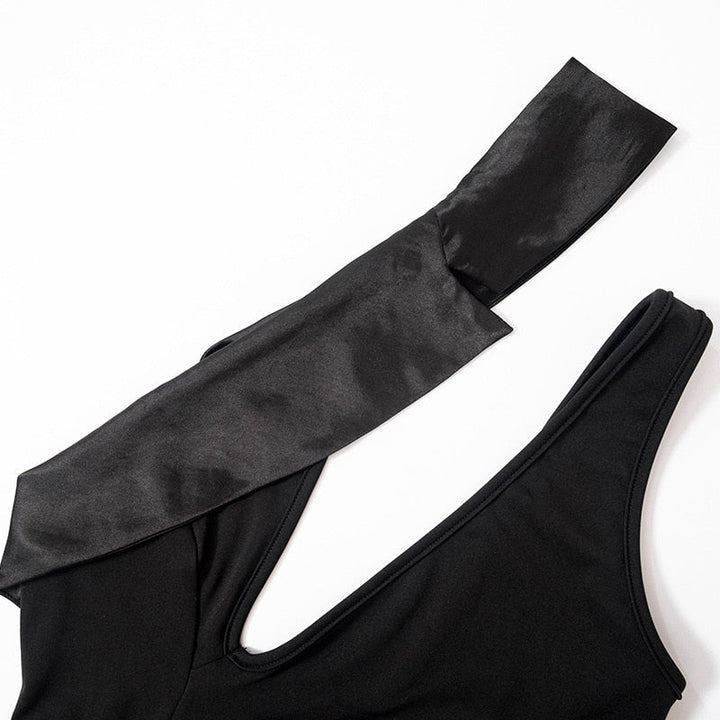 Levoire | Noir Col Montant Mini Robe