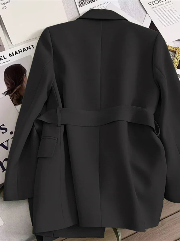 Levoire | Blazer Élégant Avec Ceinture Pour Un Look Moderne