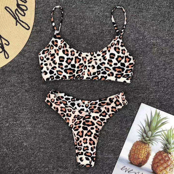 Levoire | Bikini Imprimé Volant - Prépare-Toi À Rugir Sur La Plage Blanco - Léopard