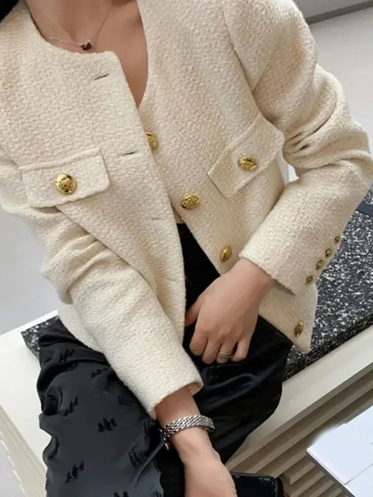 Levoire | Manteau Elegant Avec Boutons, Parfait Pour Un Look Hivernal Raffine