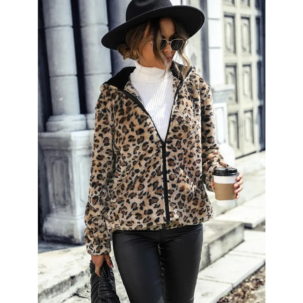 Levoire | Sweat à capuche long à manches avec motif léopard chaud