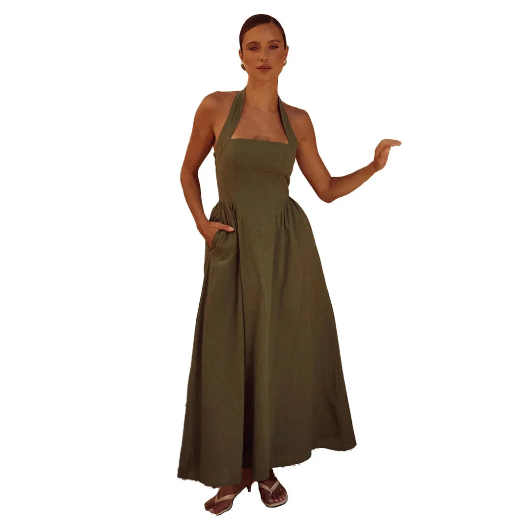Levoire | Femme Robe longue élégante avec encolure ras du cou