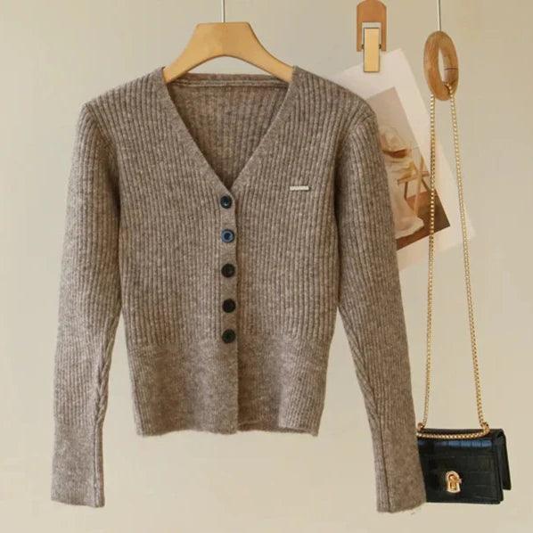 Levoire | Écharpe En Cachemire Prête Pour Le Bureau Et Pantalon Taille Haute Dans L'Ensemble Assorti