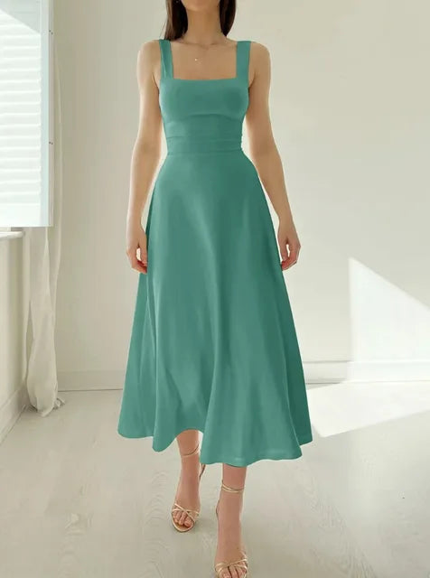Levoire | Robe Linéaire - Décolleté Élégant & Cintrée Turquoise