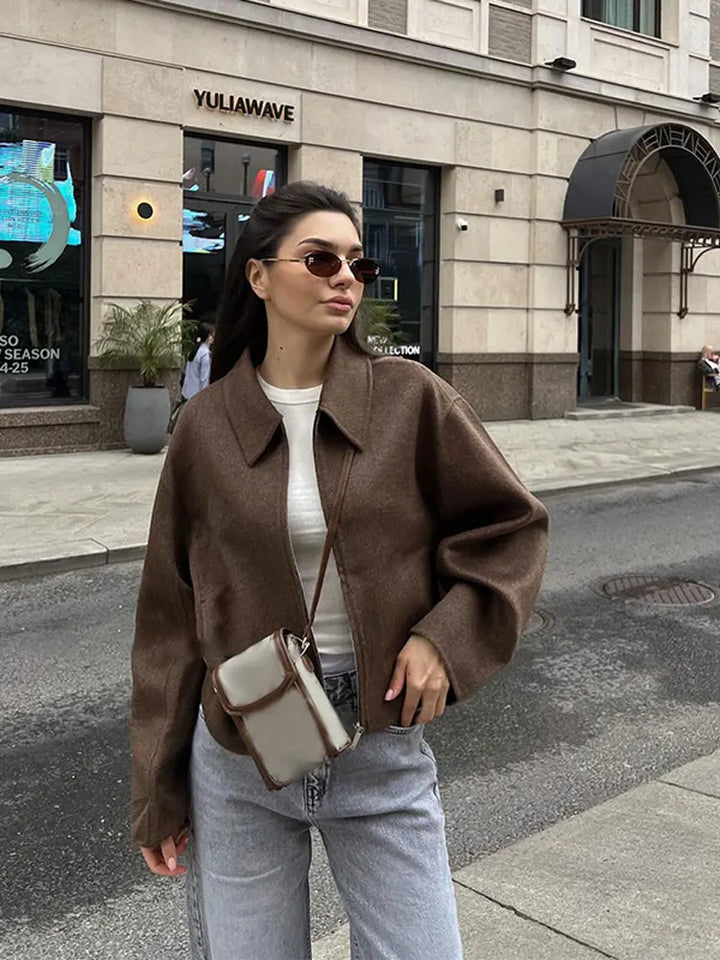 Levoire | Veste En Laine Brune Pour Femmes Avec Un Col Élégant
