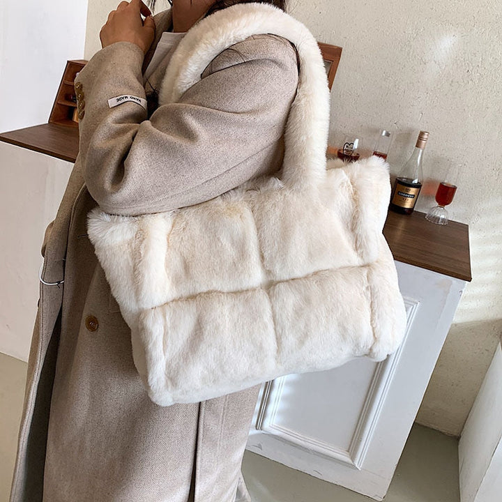 Levoire | Sac À Main En Peluche Pipe - Un Sac À Main Pour Femme Confortable Et Hivernal Bianco