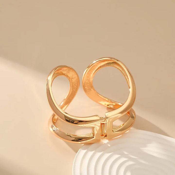 Levoire | Bracelet Ouvert En Métal Découpé Unique En Or