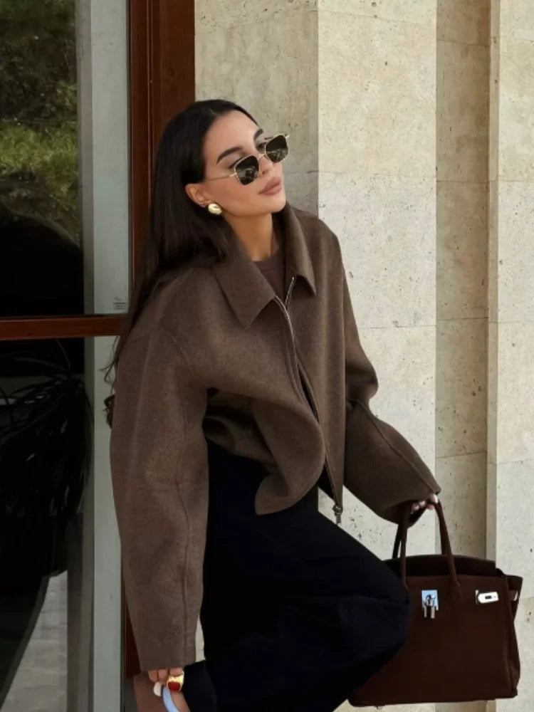 Levoire | Veste En Laine Brune Pour Femmes Avec Un Col Élégant