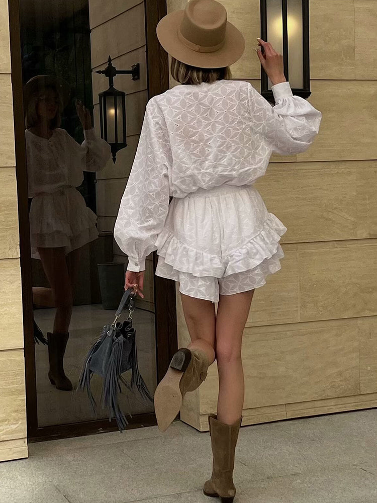 Levoire | Chemisier Blanc À Manches Longues Et Short En Ensemble