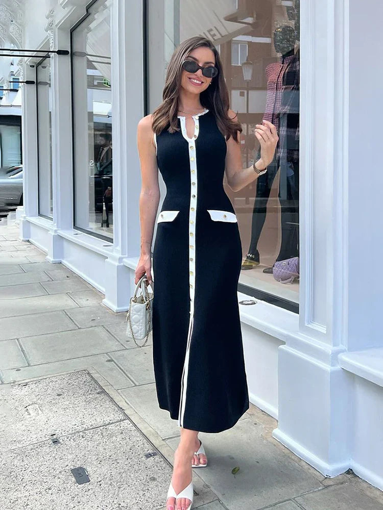 Levoire | Robe Ticotée Elégante Sans Manches Avec Patte De Boutonnage