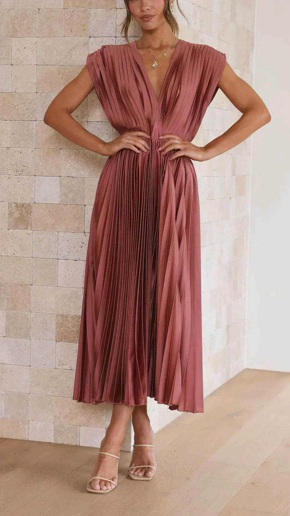 Levoire | Élégante Robe Plissée Sexy Rosenrot