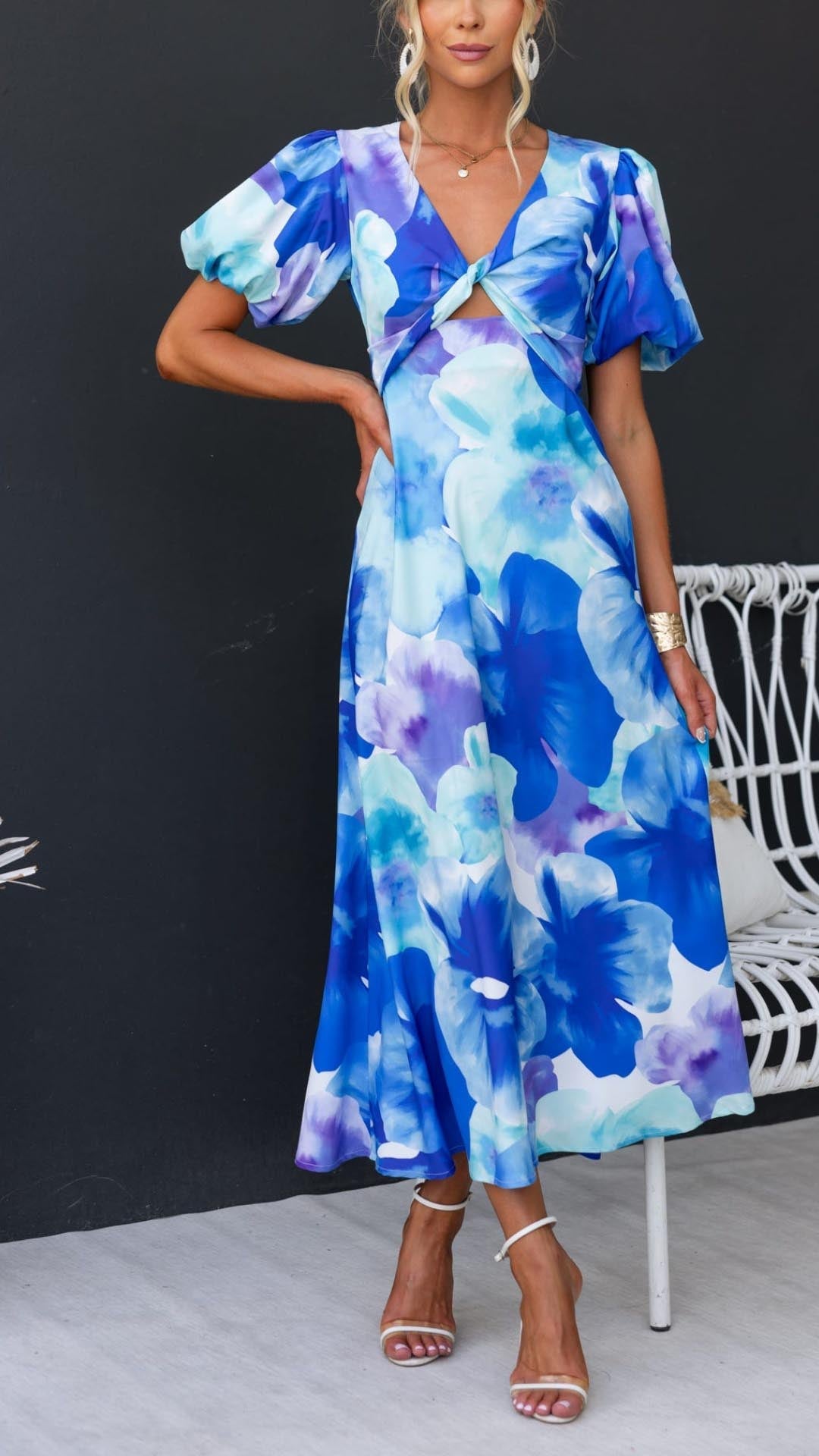 Levoire | Robe Élégante Pour Femmes Avec Des Fleurs