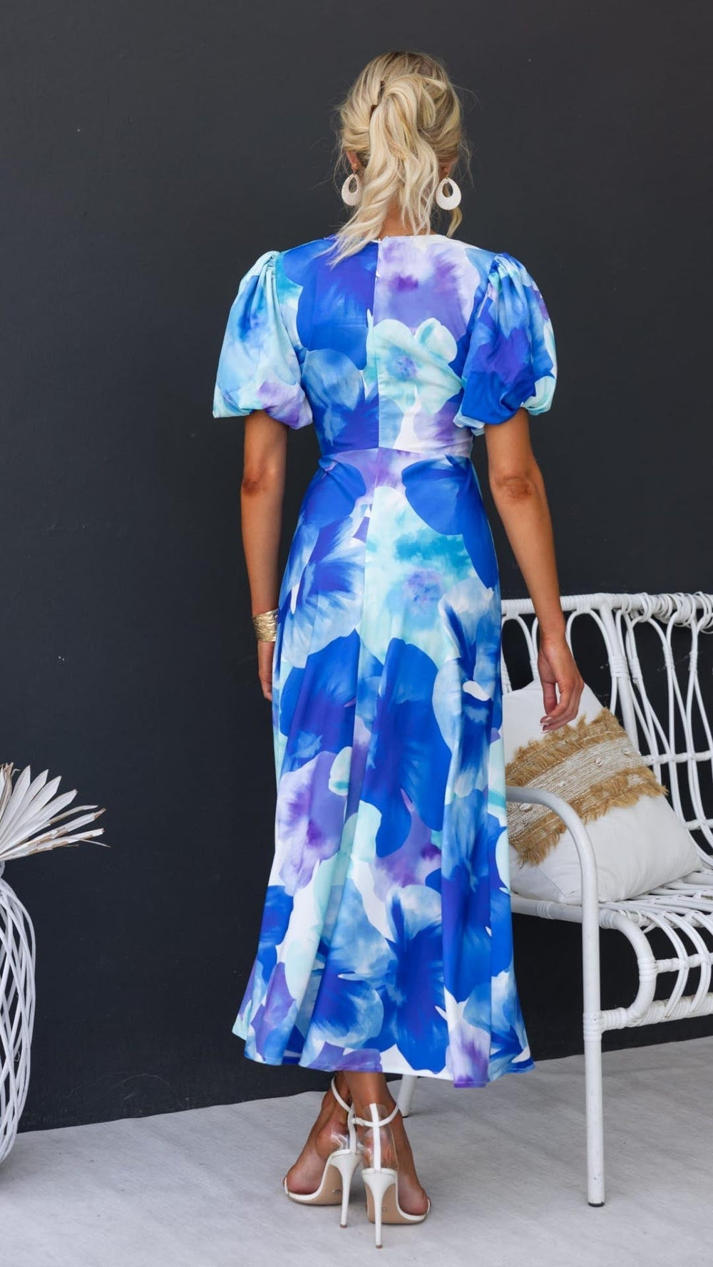 Levoire | Robe Élégante Pour Femmes Avec Des Fleurs
