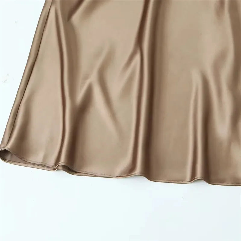 Levoire | Robe Midijupe En Satin Élégante