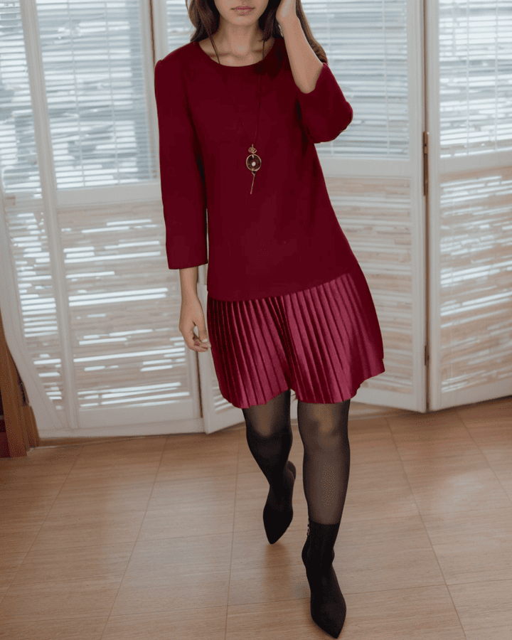 Levoire | Robe Élégante Avec Des Panneaux Froncés Rot