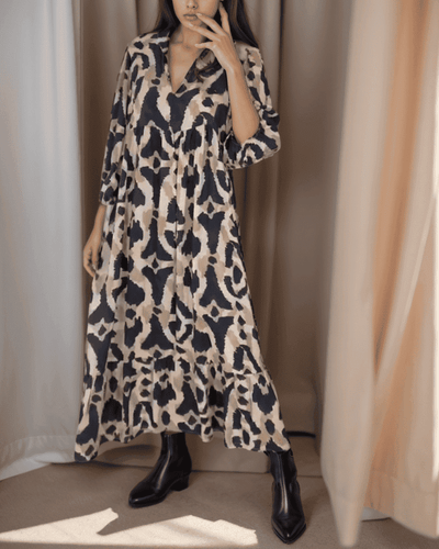 Levoire | Robe Longue Imprimée Décolleté En V Élancée Et Élégante