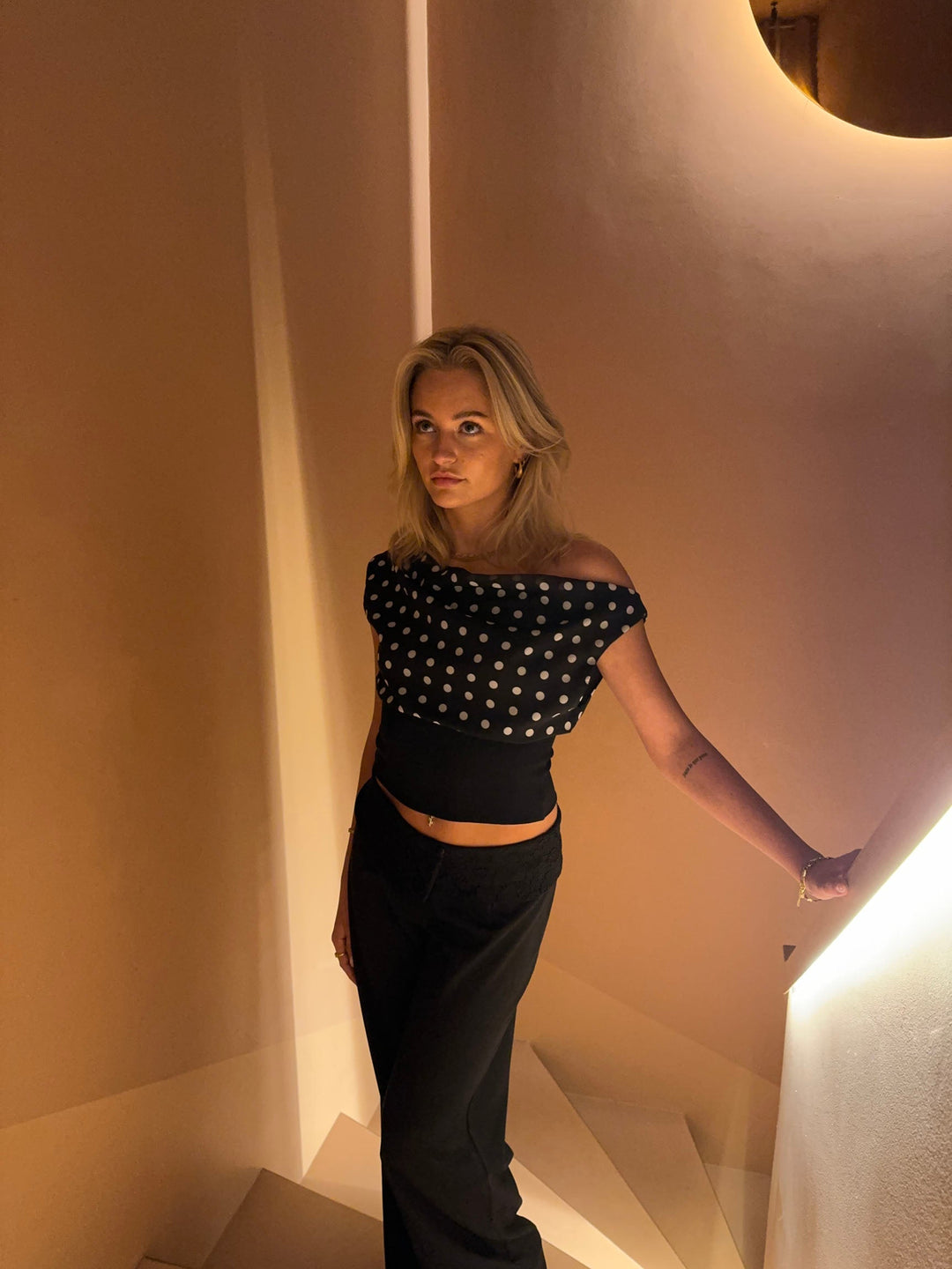 Levoire | Top À Pois Amusant & Chic Noir Blanc