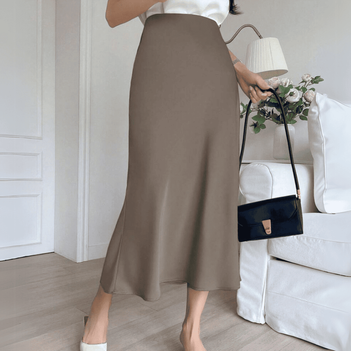 Levoire | Midi Doriana Satin Haute Taille Vert olive