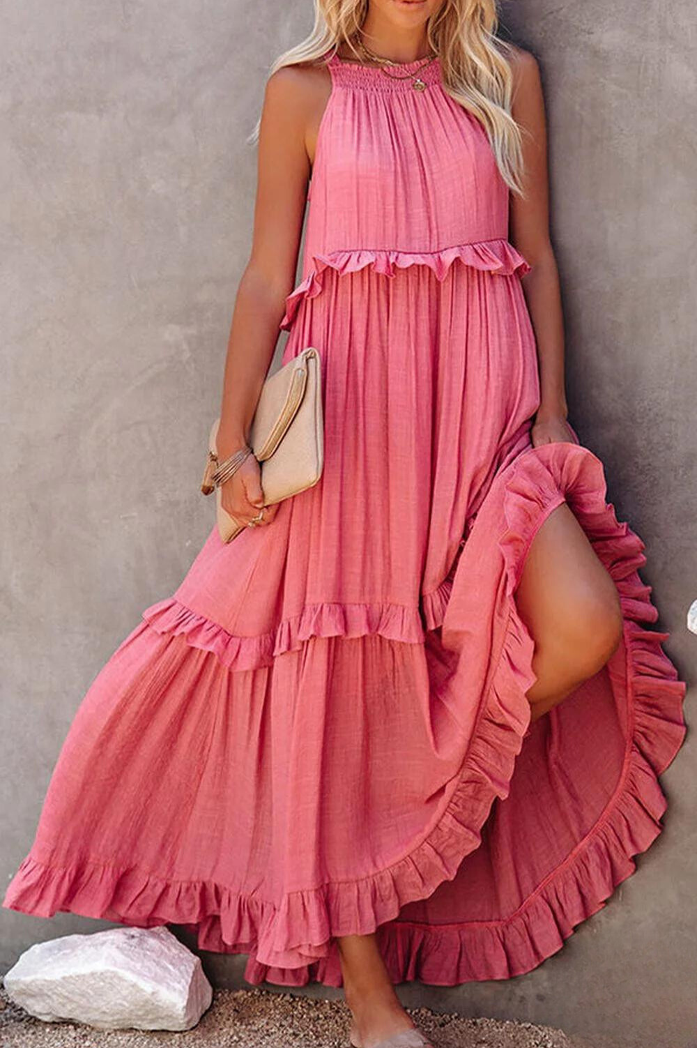 Levoire | Robe longue avec dos nu et volants Rose