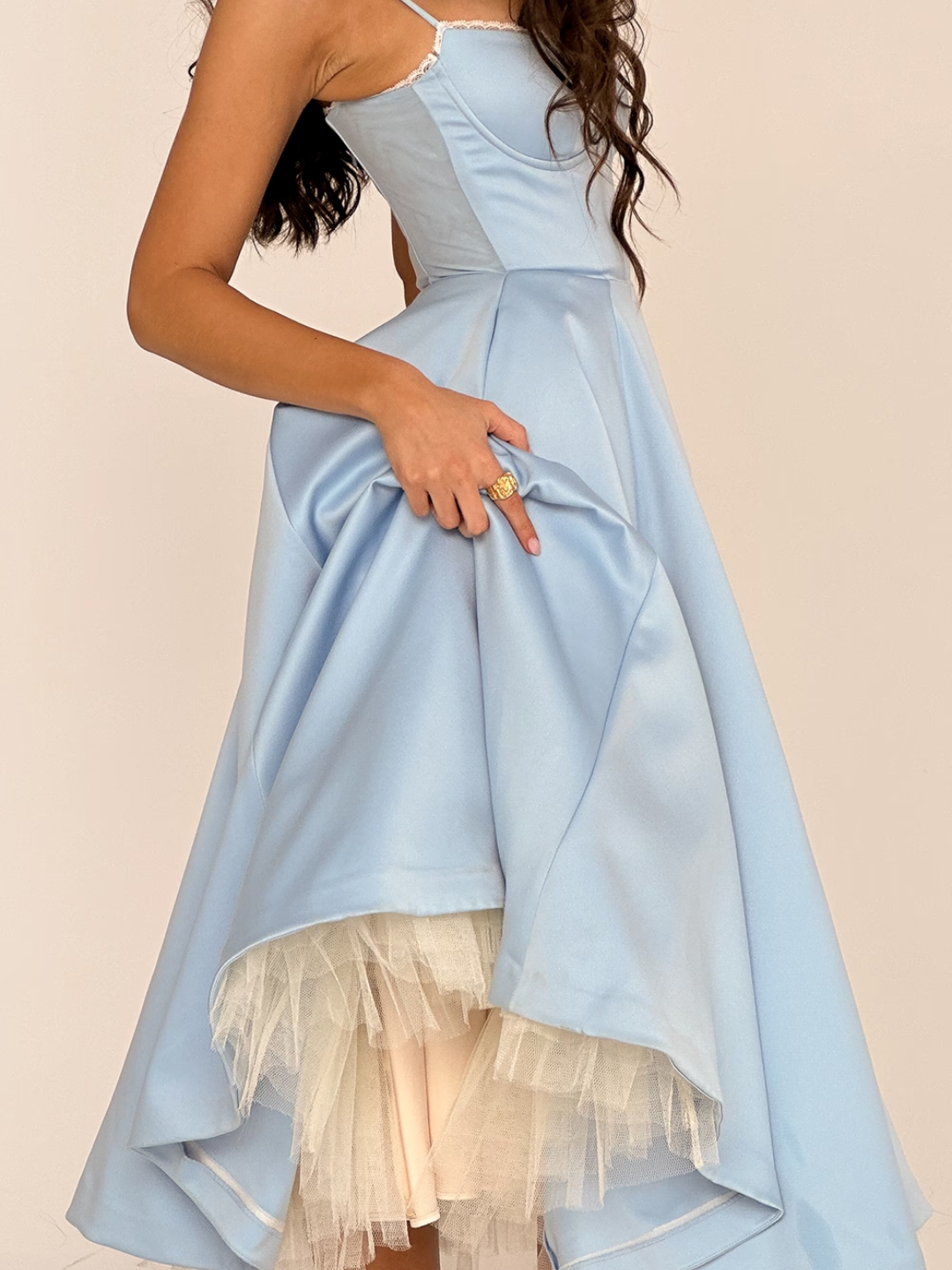 Levoire | Robe En A Luxueuse À Bretelles Spaghetti Pour Femmes