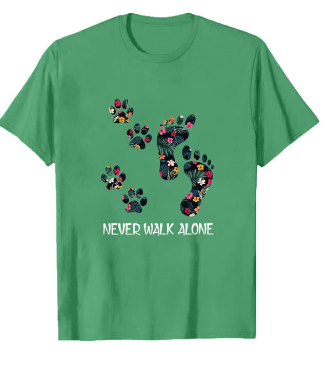 Levoire | Walk Alone | T-Shirt Pour Amoureux Des Animaux Conception colorée Vert
