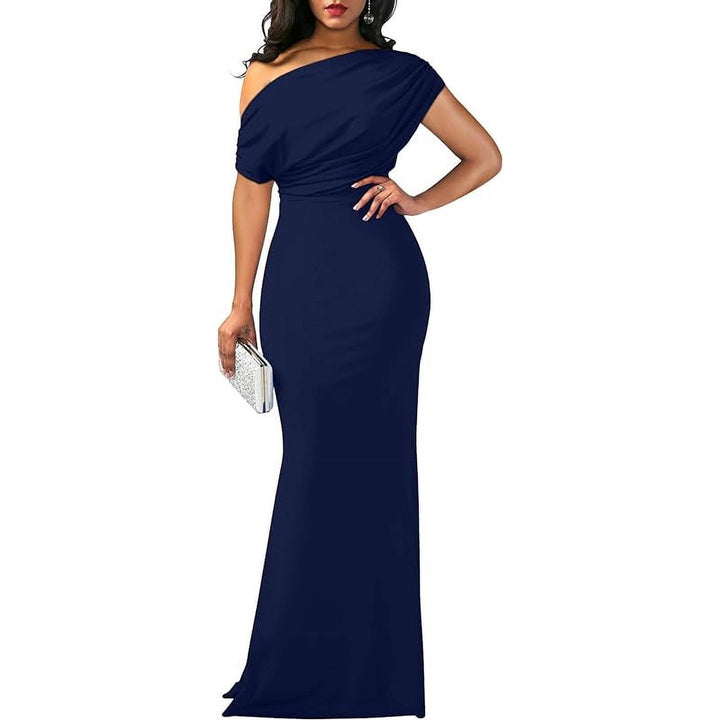 Levoire | Robe Longue À Col Haut Élégante Merensininen