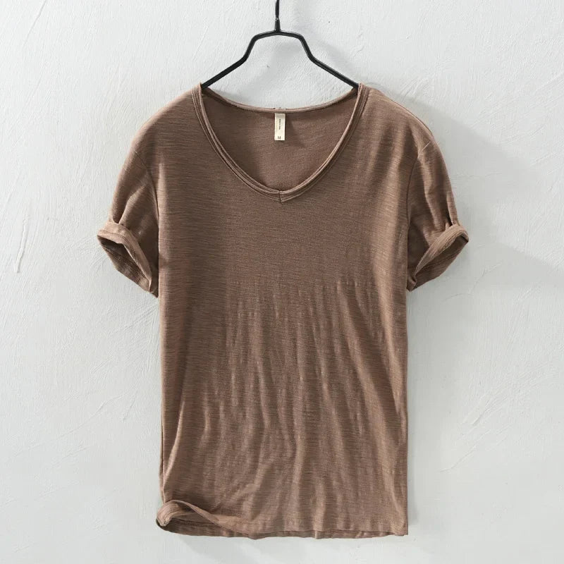 Levoire | T-Shirt Col V Intemporel Hommes Brun