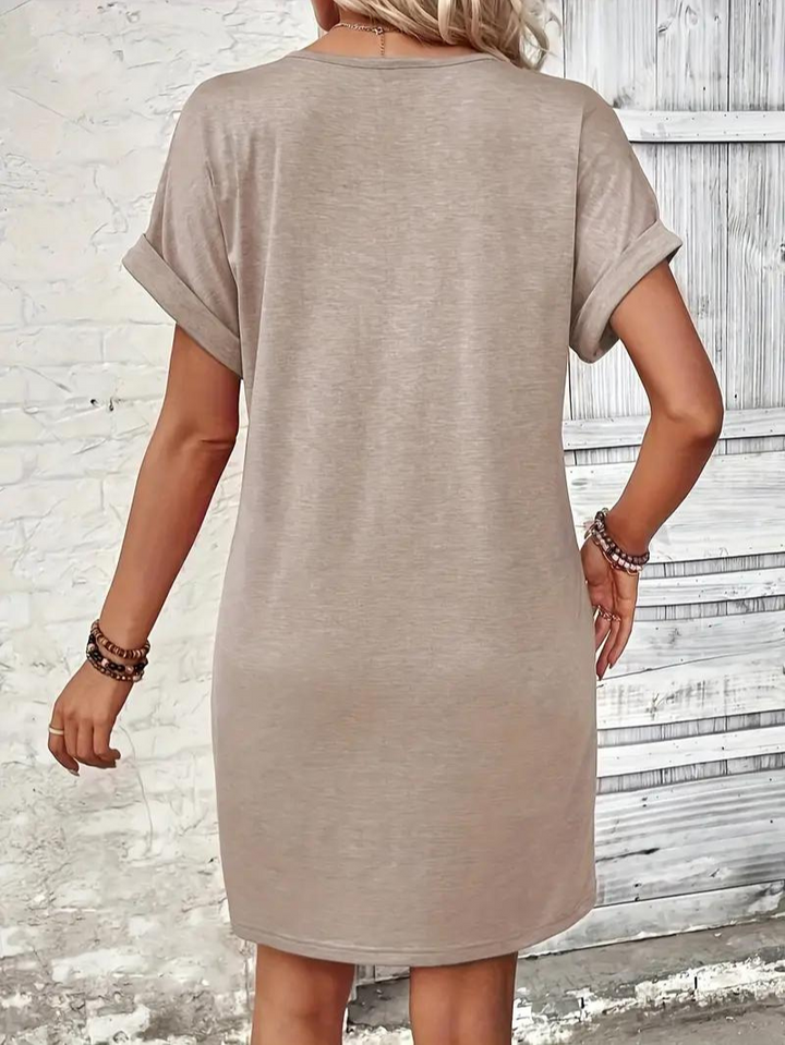 Levoire | Robe Courte À Col En V Avec Décor De Boutons Robe Décontractée